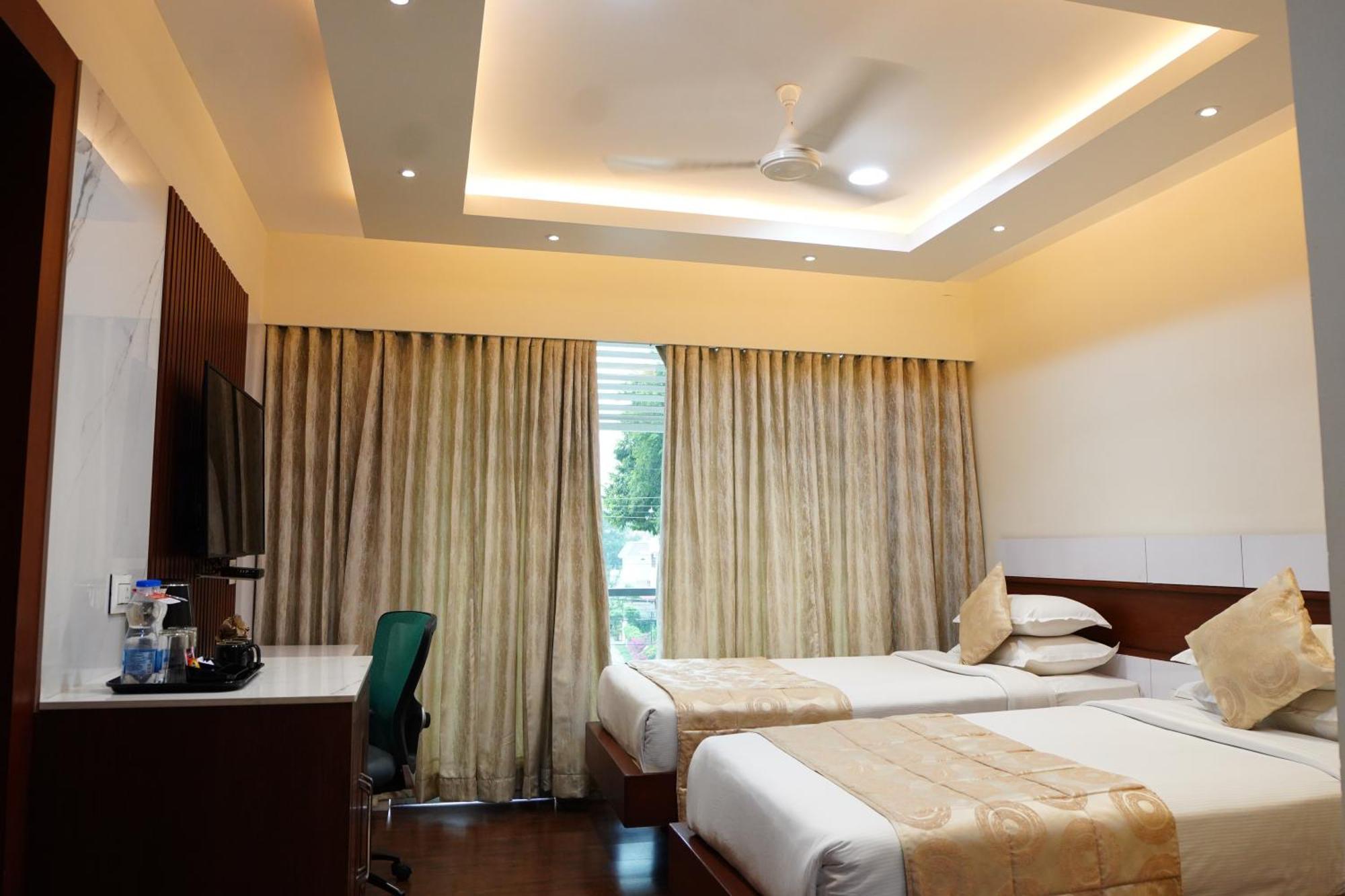Chola Serviced Apartment Tiruchirappalli Dış mekan fotoğraf