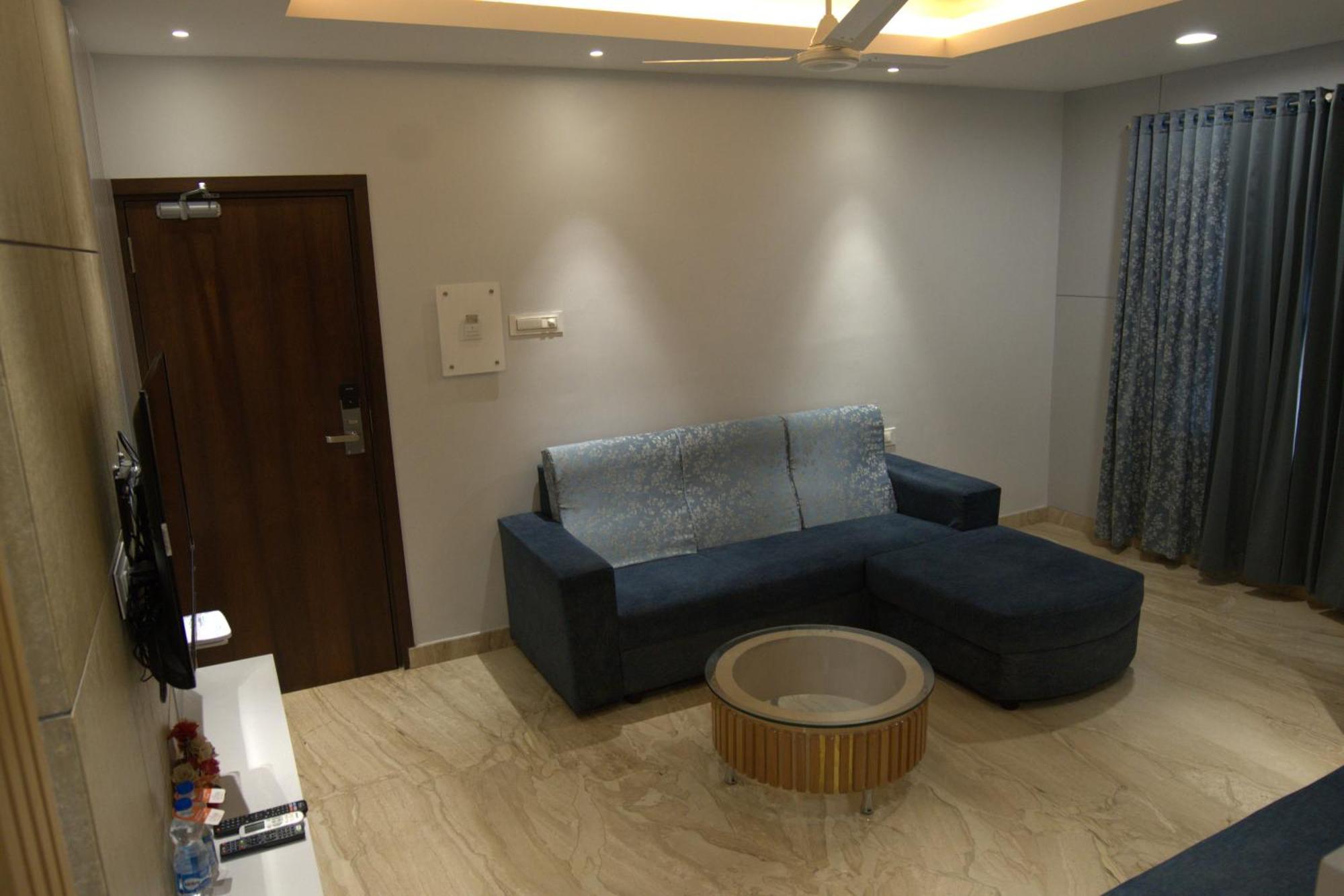 Chola Serviced Apartment Tiruchirappalli Dış mekan fotoğraf