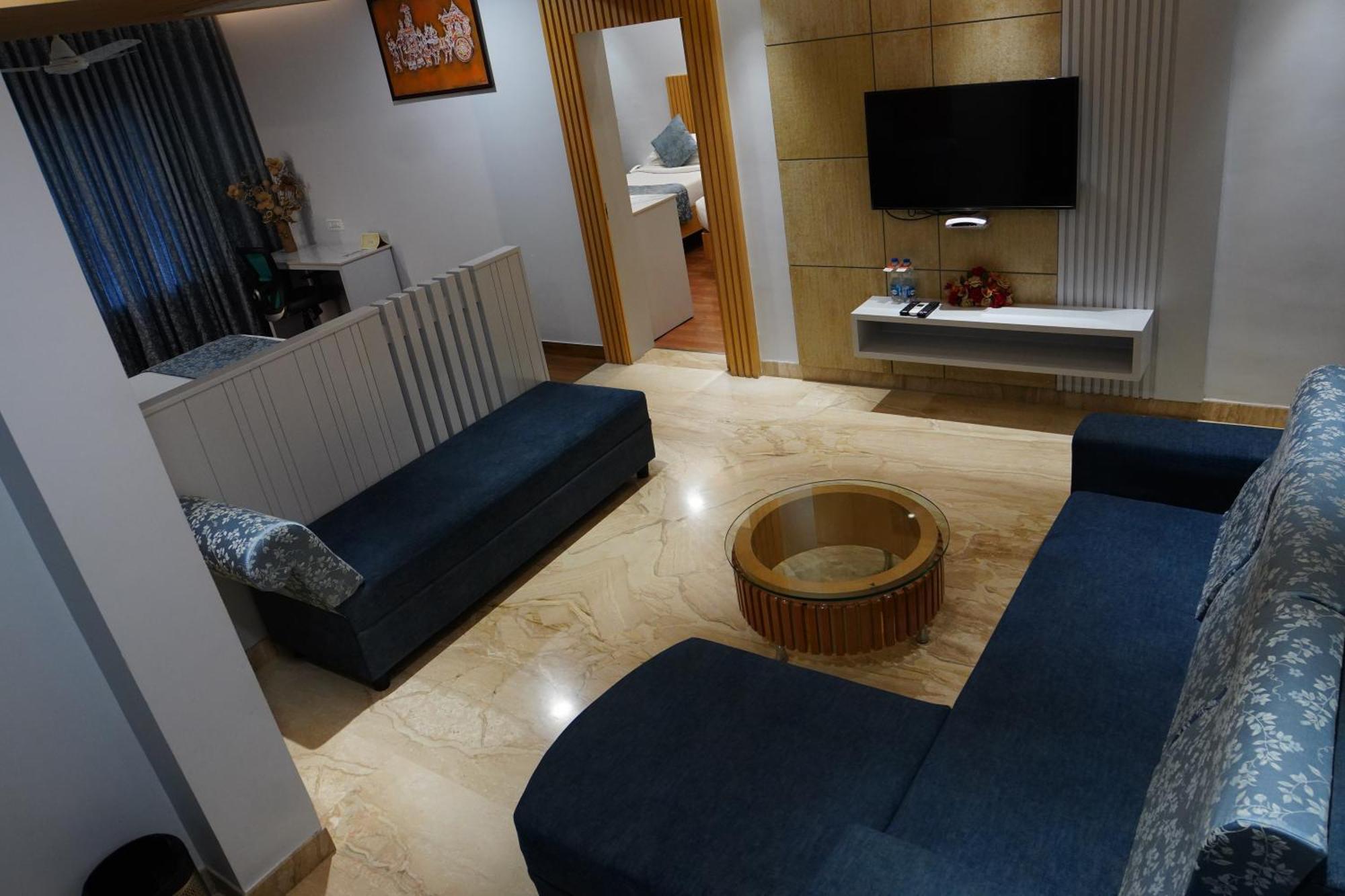 Chola Serviced Apartment Tiruchirappalli Dış mekan fotoğraf