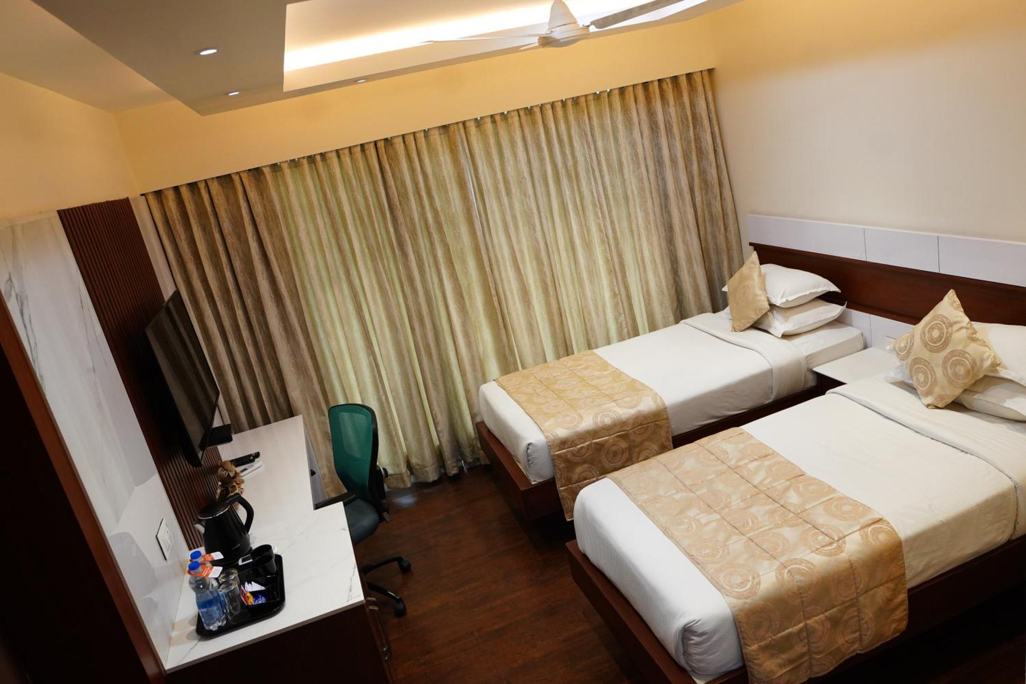 Chola Serviced Apartment Tiruchirappalli Dış mekan fotoğraf