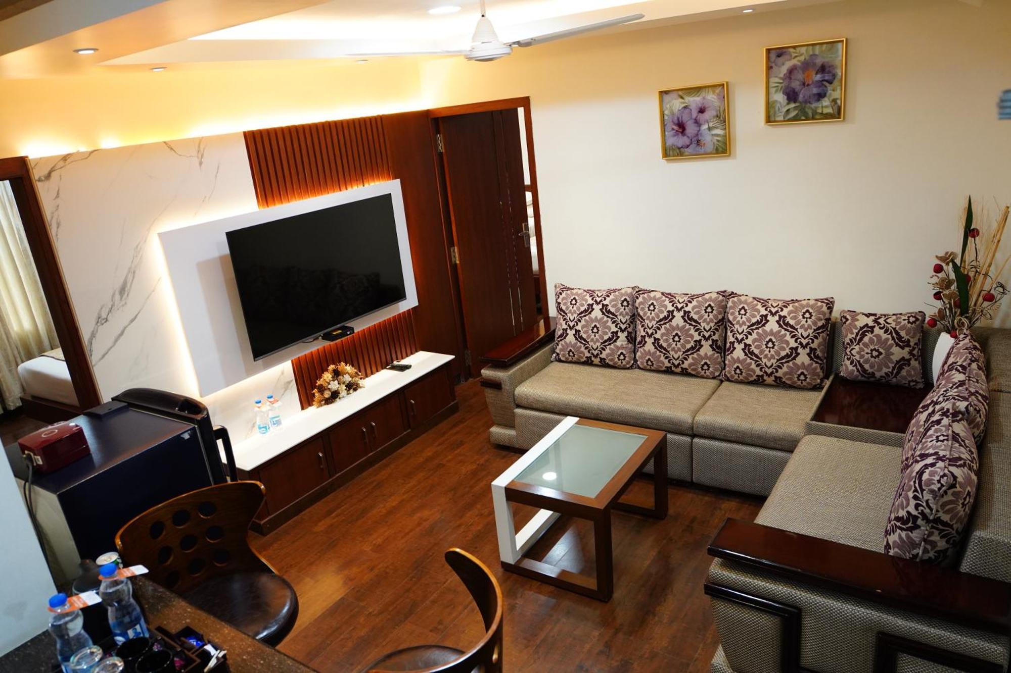 Chola Serviced Apartment Tiruchirappalli Dış mekan fotoğraf
