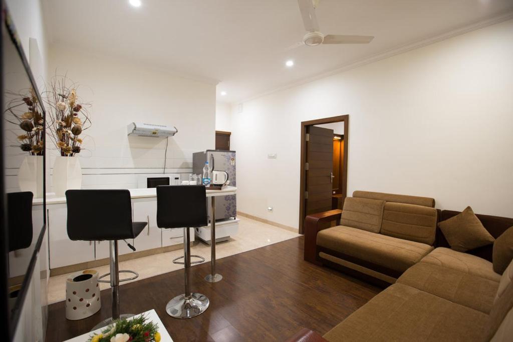 Chola Serviced Apartment Tiruchirappalli Dış mekan fotoğraf