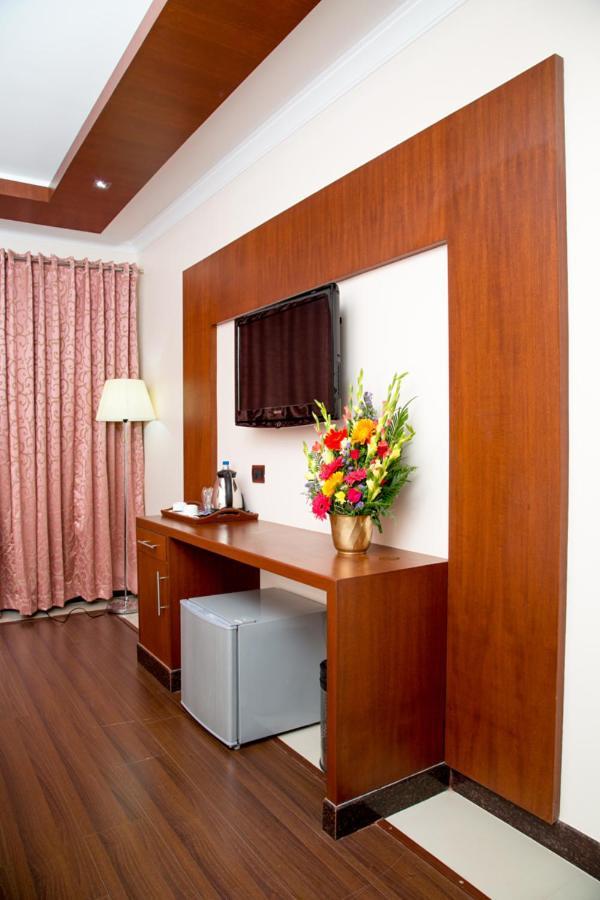 Chola Serviced Apartment Tiruchirappalli Dış mekan fotoğraf