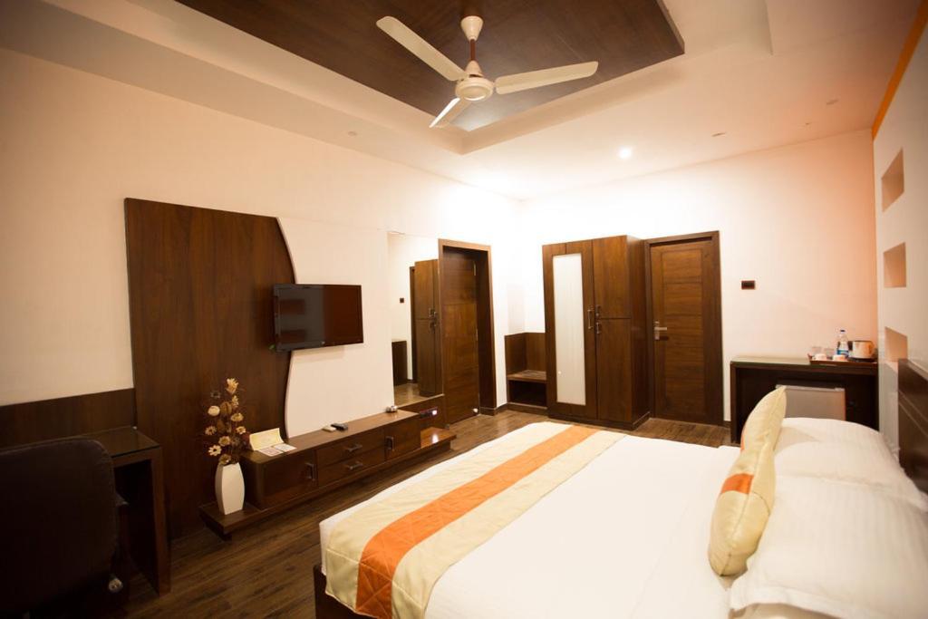 Chola Serviced Apartment Tiruchirappalli Dış mekan fotoğraf
