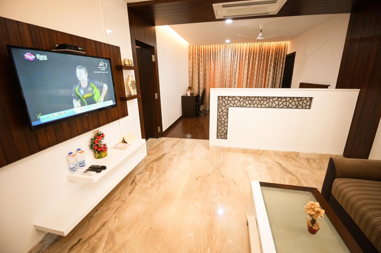 Chola Serviced Apartment Tiruchirappalli Dış mekan fotoğraf